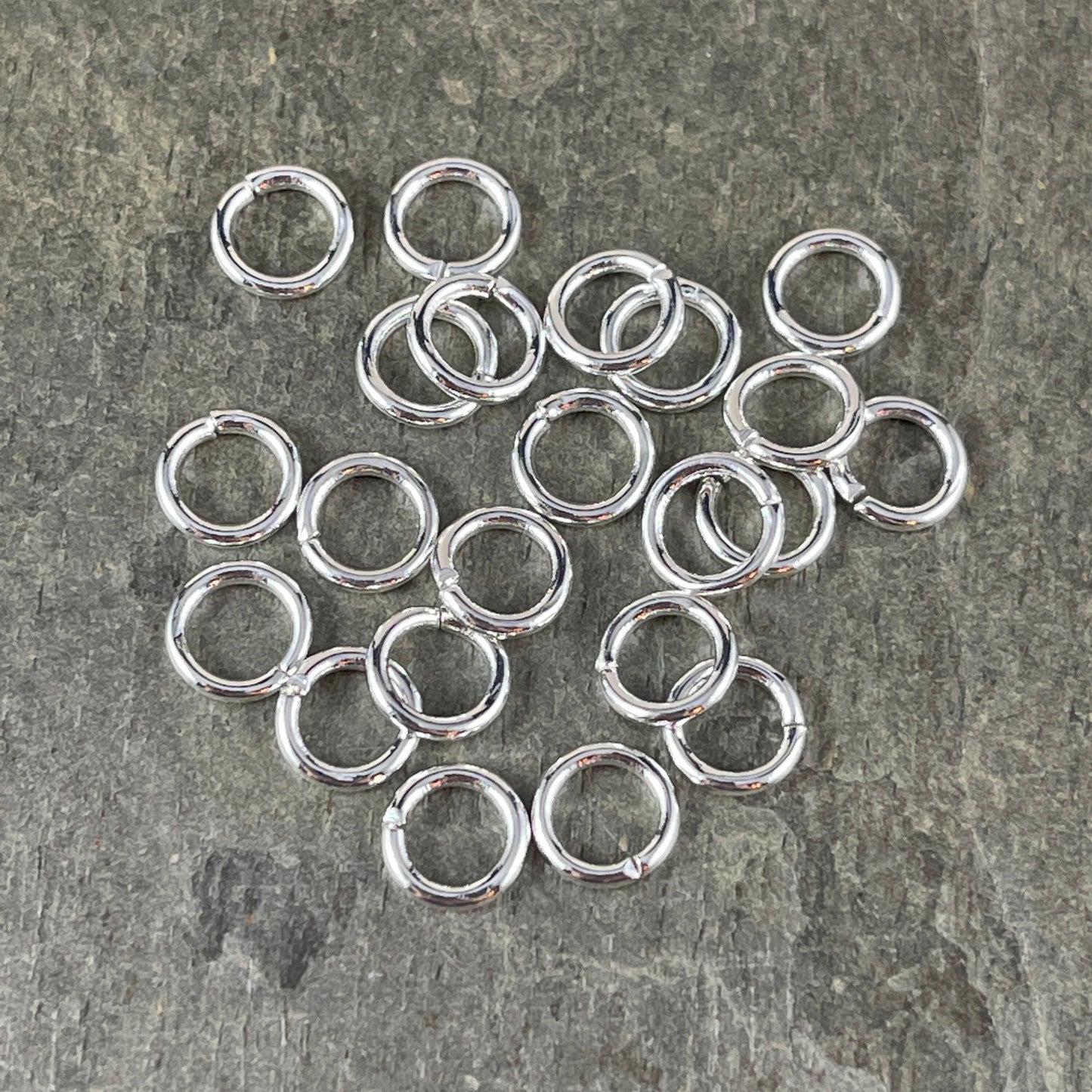 6mm Round Jump Rings, 18g Open, Silver Plated Brass (FMG/4861) * Qty. 100