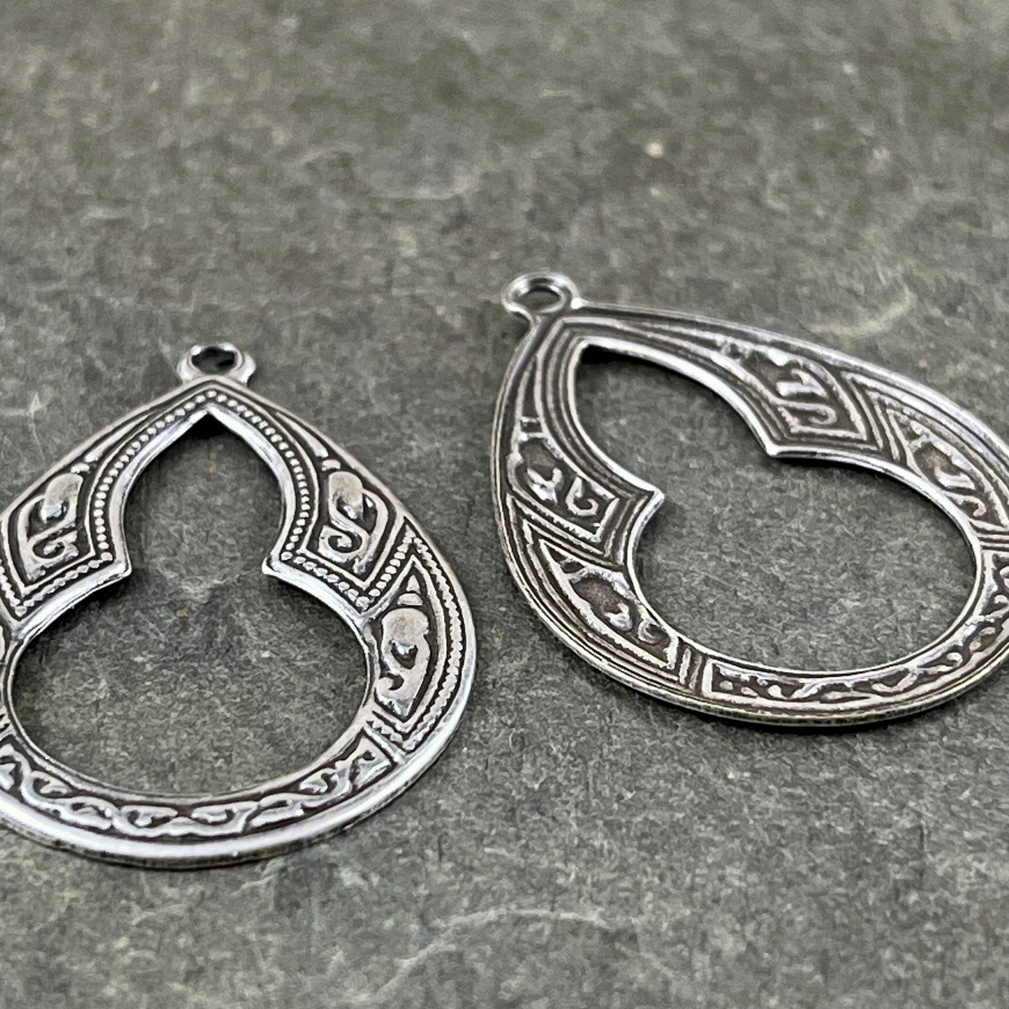 Moroccan Style 29mm Teardrop Charms, Oxidized Silver Plated Brass (M32s) * 1 Pair/Set
