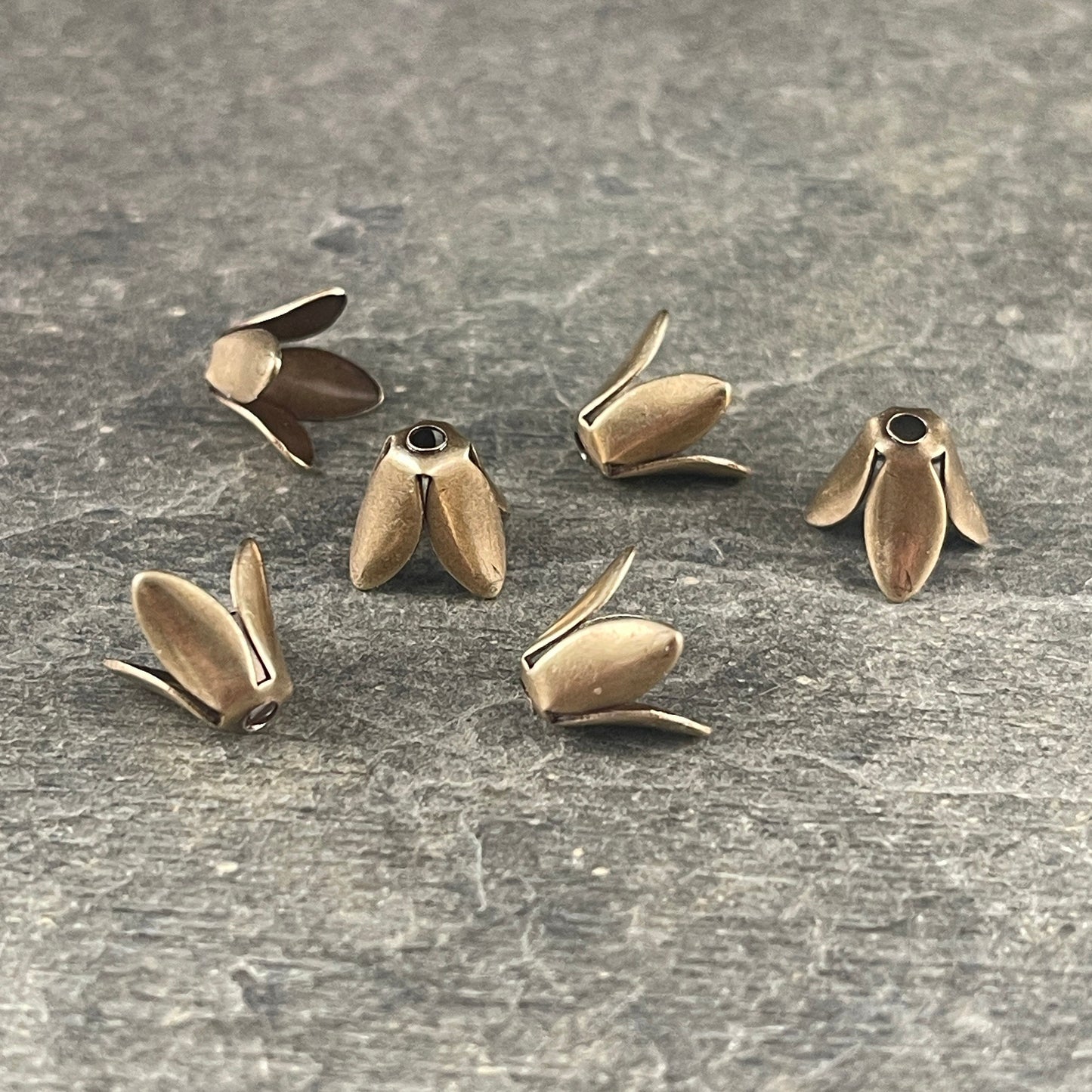 4-Petal Tulip Style Bead Caps, 8mm Expandable, Raw Brass Finish (VJS/A68r-128) * Qty. 8