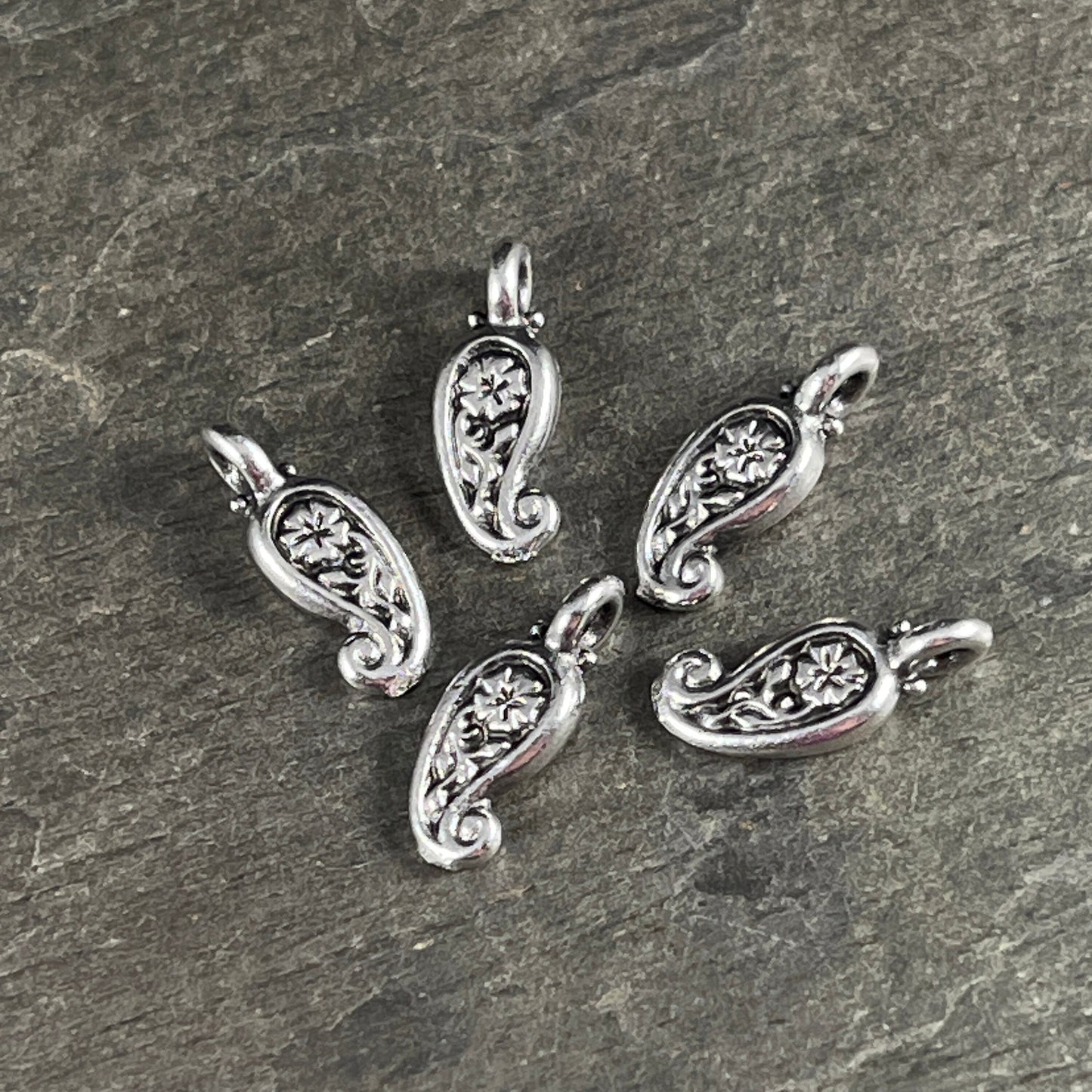 Small Floral Paisley Charm, Antiqued Silver Chain Tag, Finishing Charm, TierraCast Charms (PF/463-77) * Qty. 10