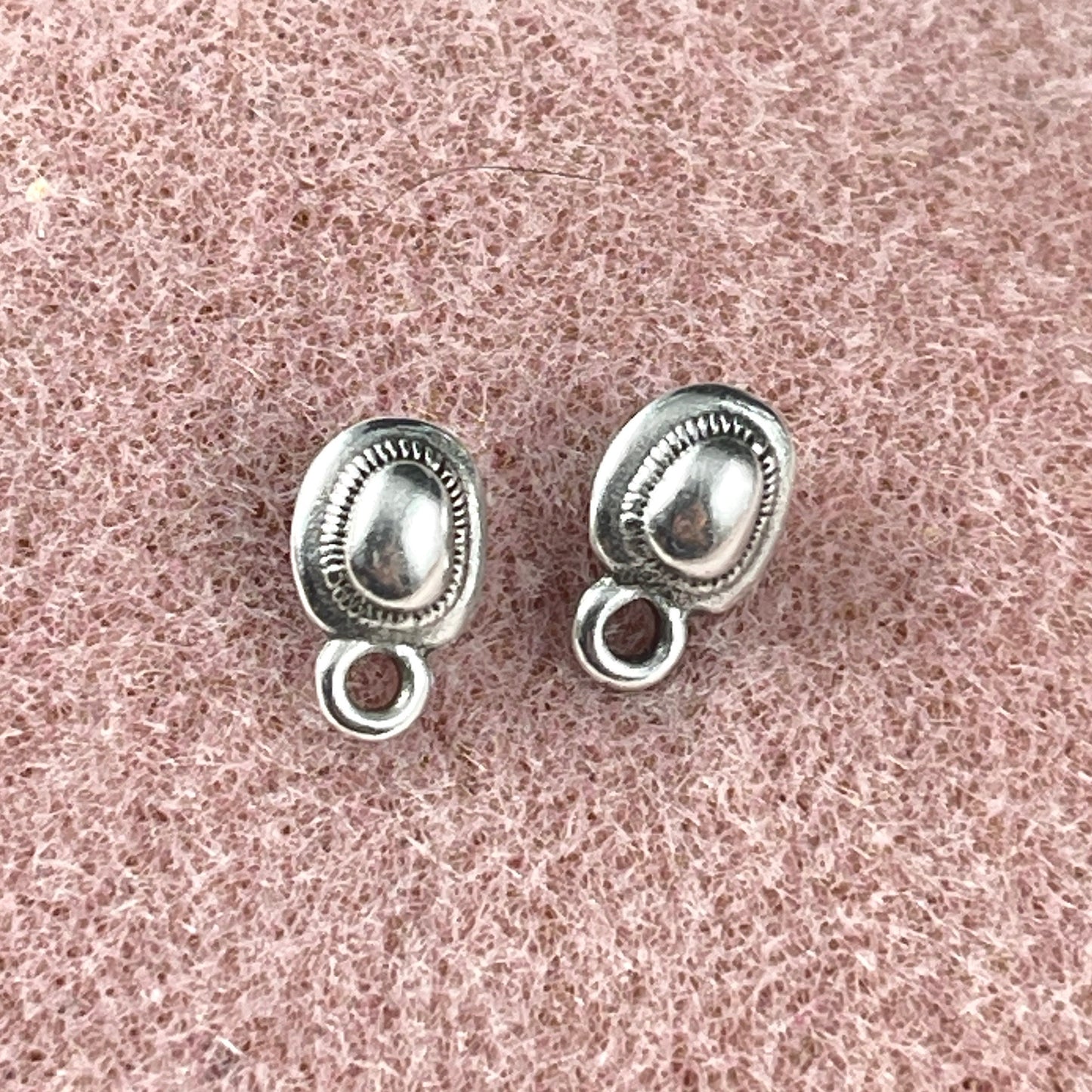 Antiqued Silver Earring with Titanium Post, 10.3x6.5mm Oval with 2mm Loop for Dangles (PF/13767-77) * Qty. 4