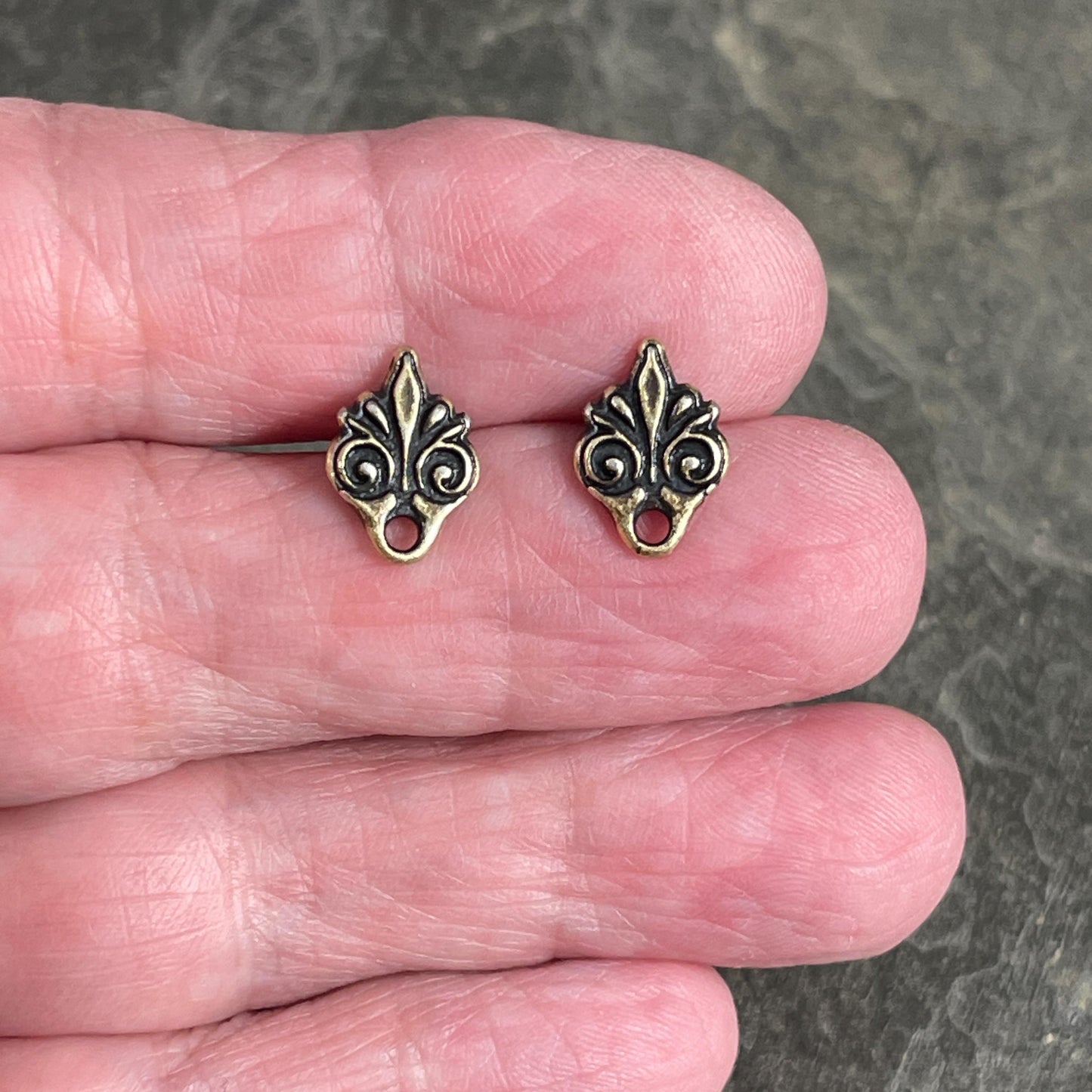 TierraCast Vignette Earring Post, Antiqued Brass Titanium Post Earring (PF/1046-57) * Qty. 4