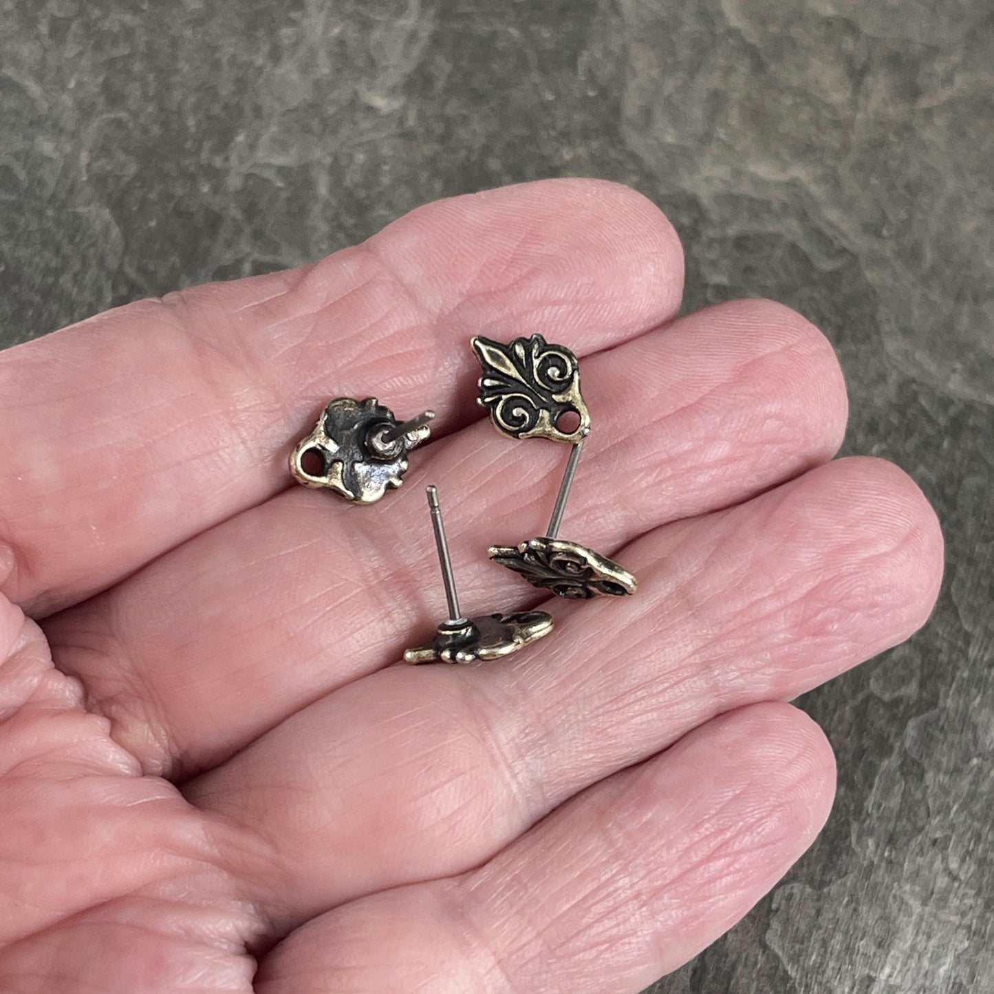 TierraCast Vignette Earring Post, Antiqued Brass Titanium Post Earring (PF/428-57) * Qty. 4