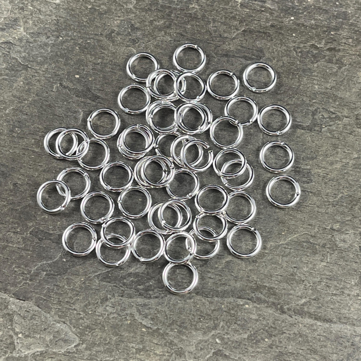 8mm Round Jump Rings, 16g Open, Silver Plated Brass (FMG/5170) * Qty. 100