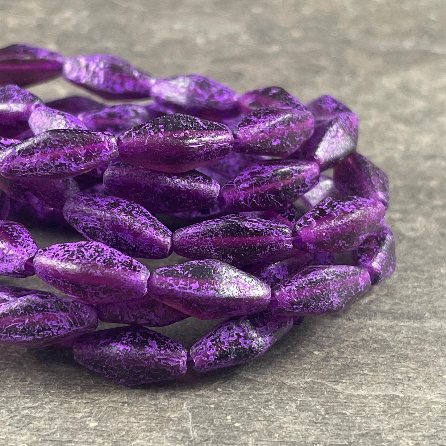 Czech Glass Beads - 14x7mm Rhombus Beads, Dark Purple Etched Glass with Purple Wash (RHO/N-2103) * Qty. 10 Beads