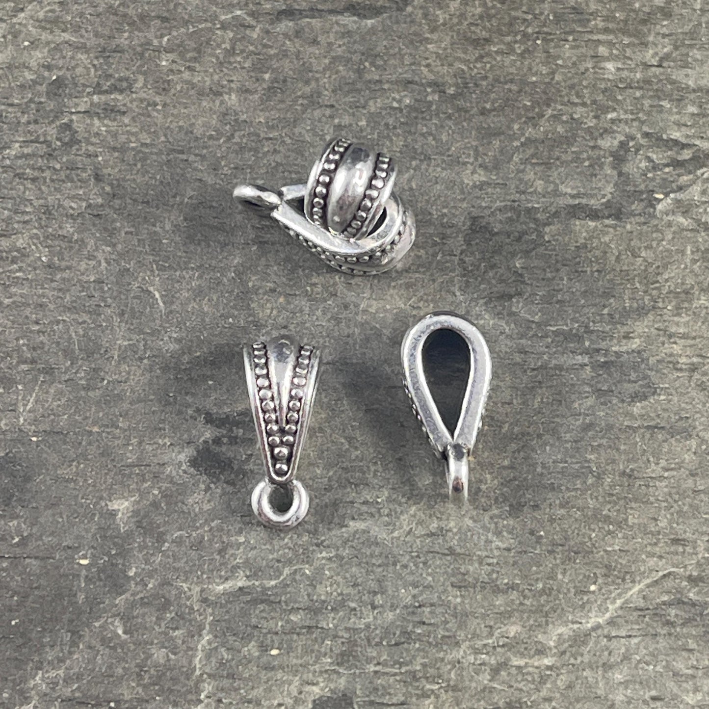 TierraCast Royal Bail, 13mm Bail with Loop, Classic Loop Bail with Dots, Antiqued Silver Plated Pewter (PF/803-77) * Qty. 4