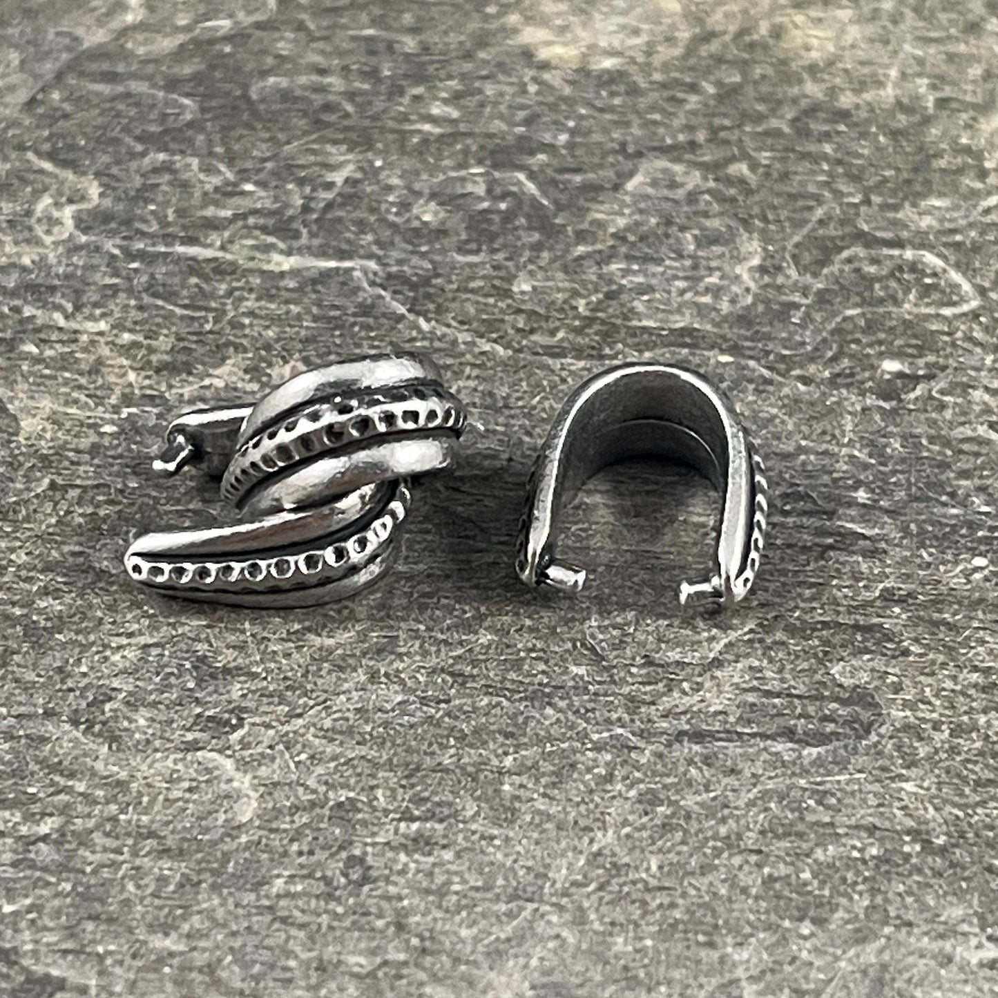 TierraCast 14mm Hammertone Pinch Bail, Antiqued Pewter (PF/877-04) * Qty. 3