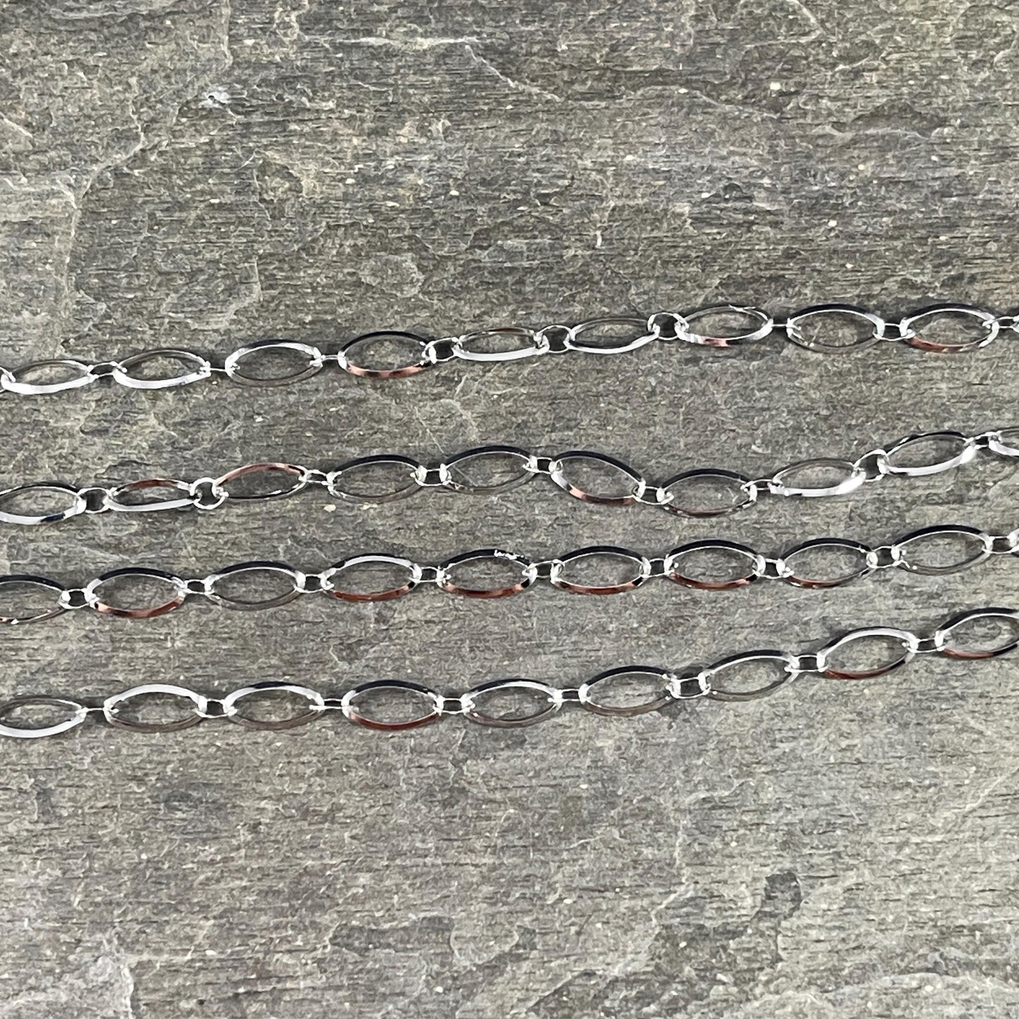 Chain by the Foot - Oval Link Chain, 4x9mm Links - Stainless Steel (JR-01-SS) * 1 Yard/36" length