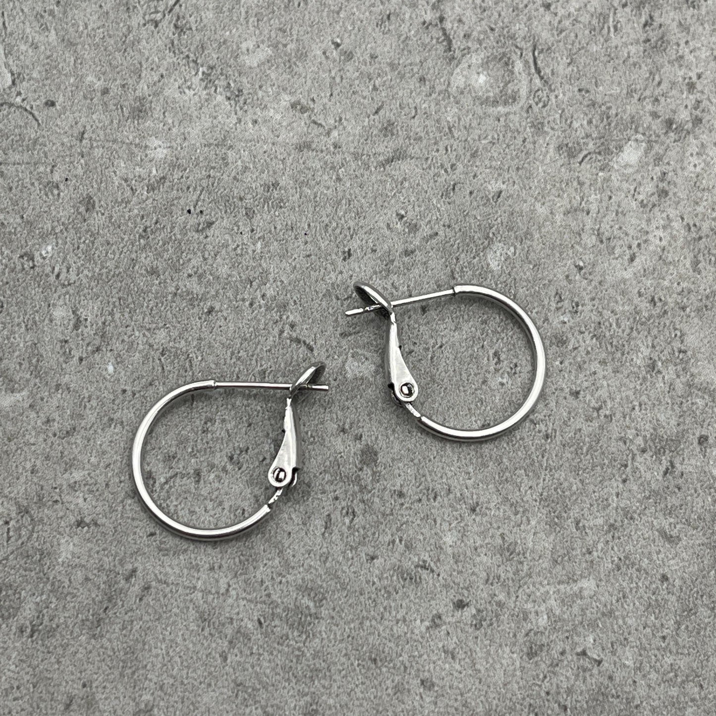 Antiqued Silver Plated Brass, 16mm Earring Hoop with Closed Back (PF/300856-16-77) * Qty. 4