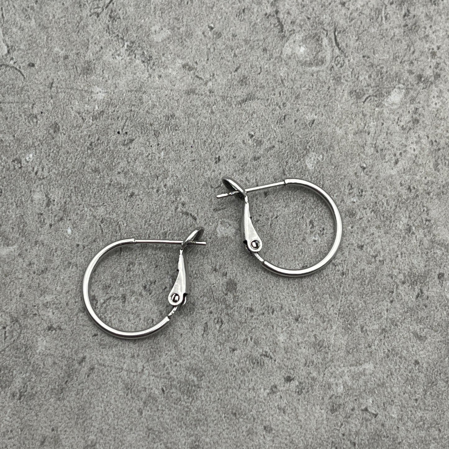 Antiqued Silver Plated Brass, 16mm Earring Hoop with Closed Back (PF/300856-16-77) * Qty. 4