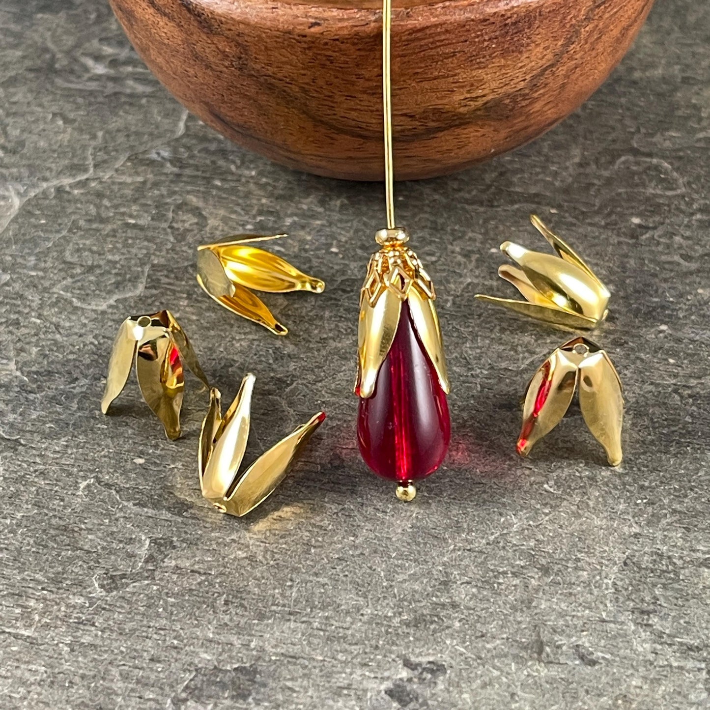 4-Petal Expandable Gold Bead Caps, 13x7mm (O016-11) * 50 Bead Caps