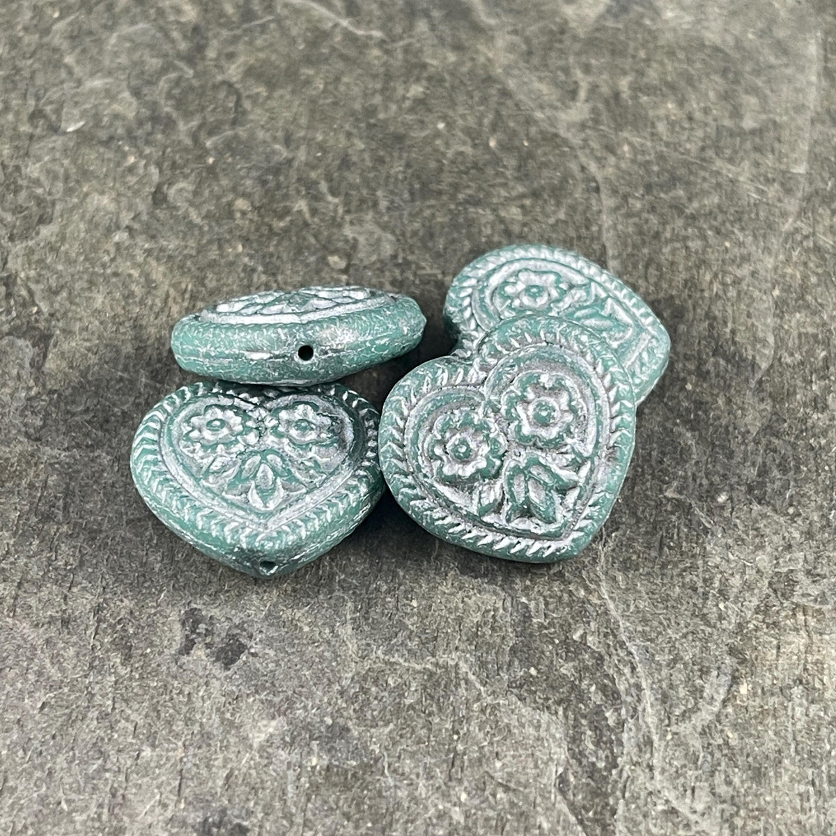 Czech Glass Beads - 18mm Heart Bead, Turquoise with Silver Wash (FH-13) * 4 Beads