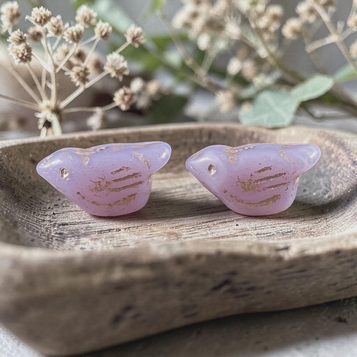 Czech Glass Beads - 11x22mm Chunky Bird, Pastel Purple with Gold Wash (BRD/N-0592C) * 3 Beads
