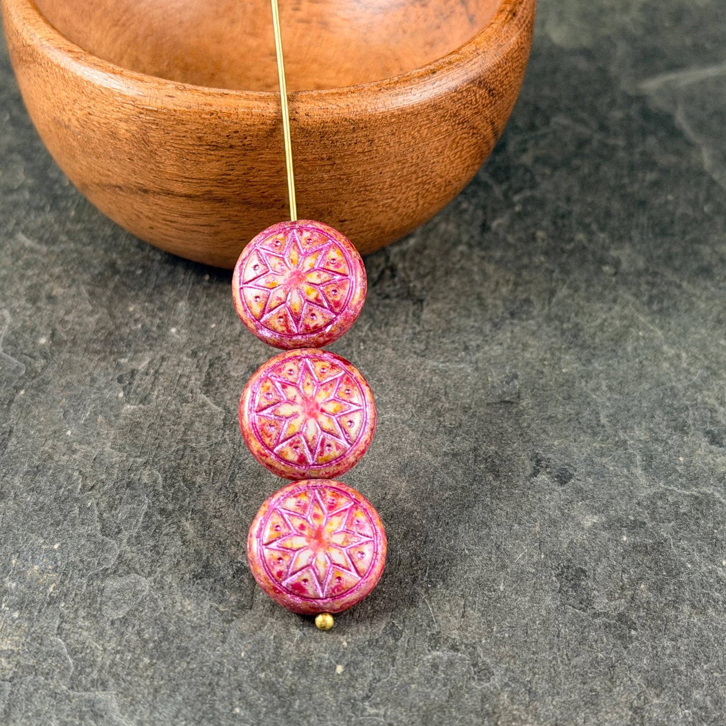 Czech Glass Beads - 14mm Star of Ishtar, Alabaster with Fuchsia and Metallic Pink (PSOI-7) * 6 Beads