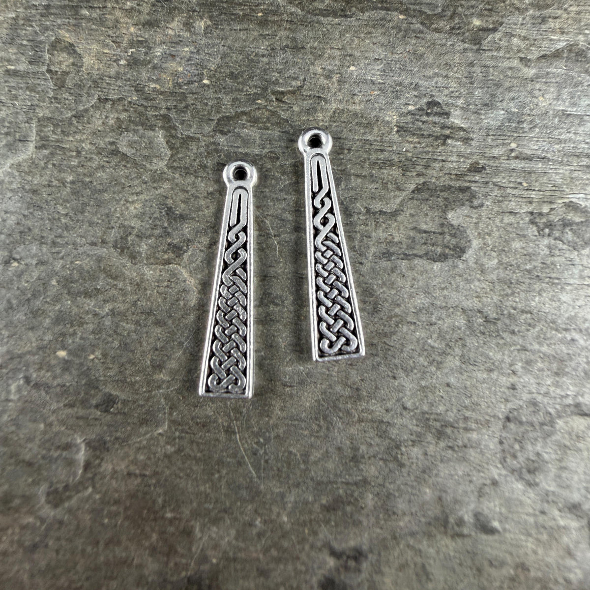 TierraCast Celtic Braid Charms, 25.5x5.5mm, Antiqued Silver (PF/433-77) * Qty. 4