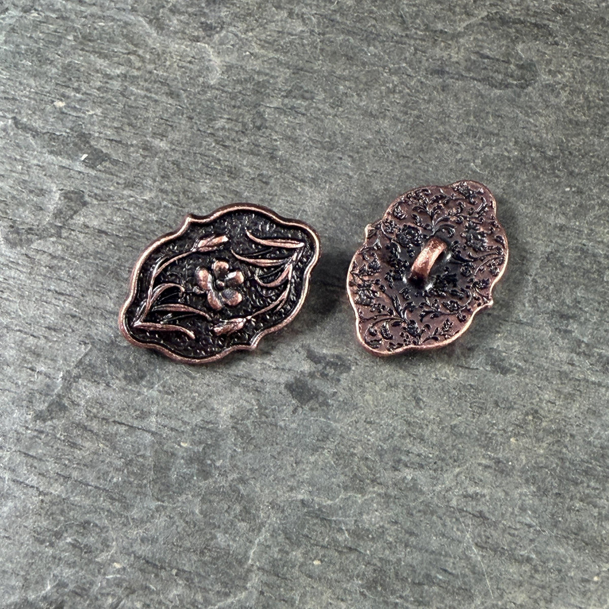 TierraCast Floral Theme Button with Shaft, 18x12mm Oval, Antiqued Copper Plated (PF/1142-87) * Qty. 2