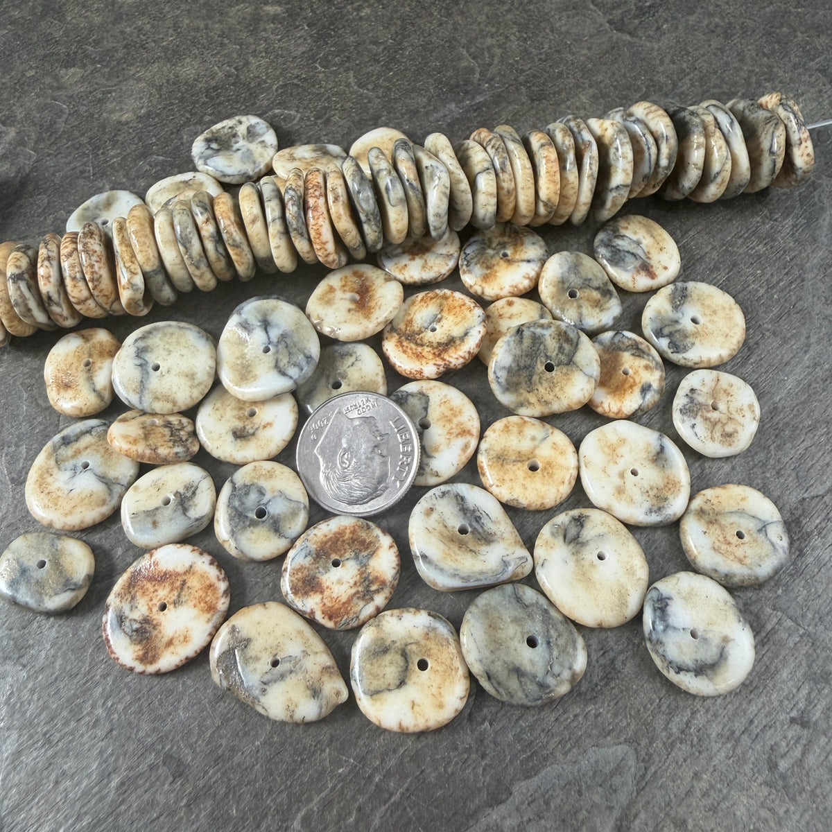 Magnesite - Graduated Organic Discs 10-17mm, Apricot, Beige and Gray (2408HL-42) * 55-60 Beads