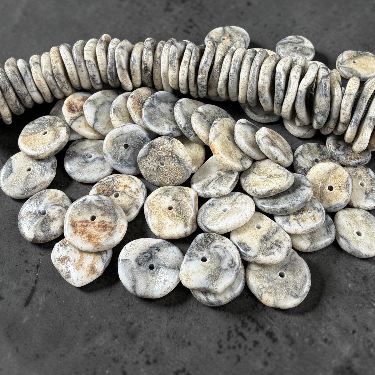 Magnesite - Graduated Organic Discs 10-17mm, Ivory, Beige and Gray (2408HL-42) * 55-60 Beads