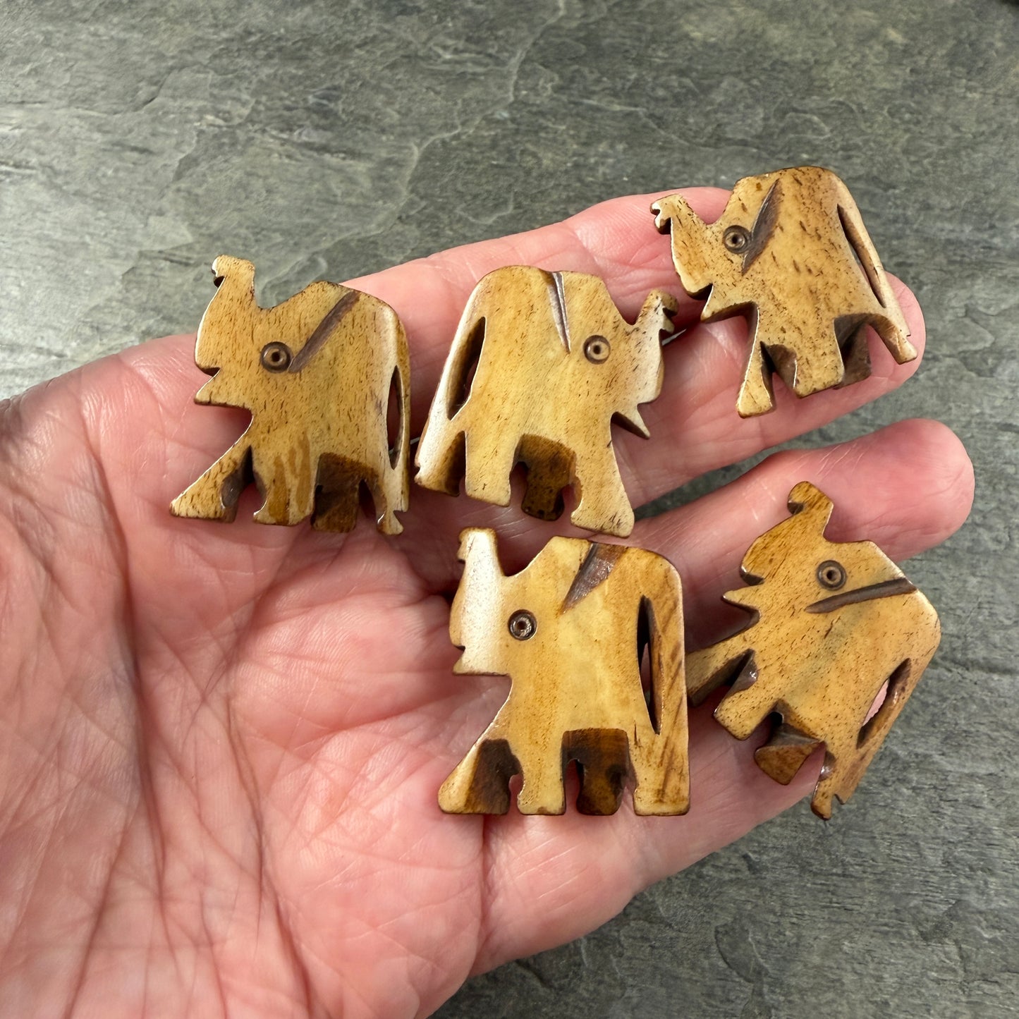 Vintange Elephant Beads - Carved Bone, 22 to 29mm - Lot B - 5 Beads