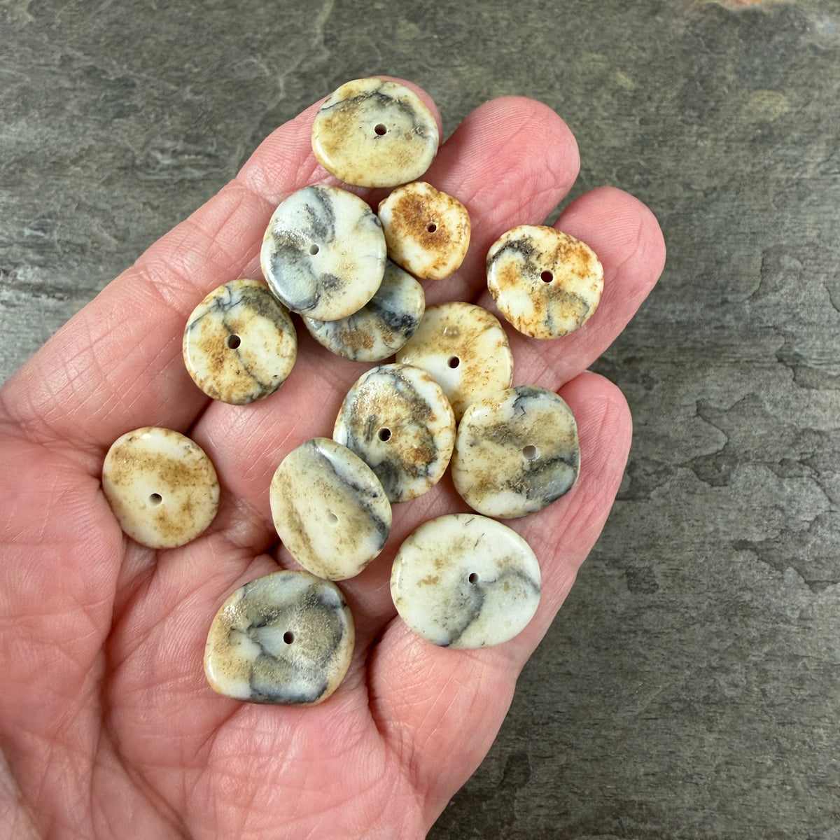 Magnesite - Graduated Organic Discs 10-17mm, Apricot, Beige and Gray (2408HL-42) * 55-60 Beads