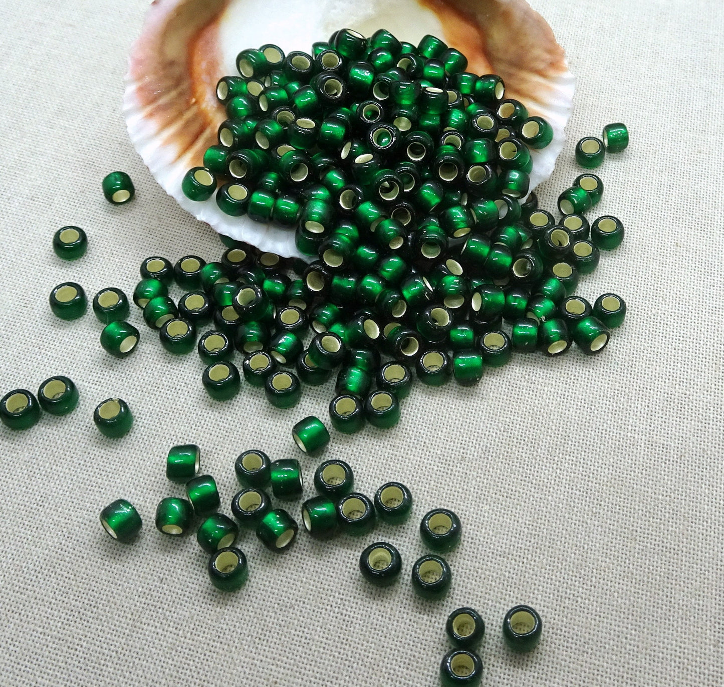 Transparent Emerald Green 4mm Seed Beads, TOHO 6/0 Round Dark Green with Silver Core (T6/SM-36) * 15 grams