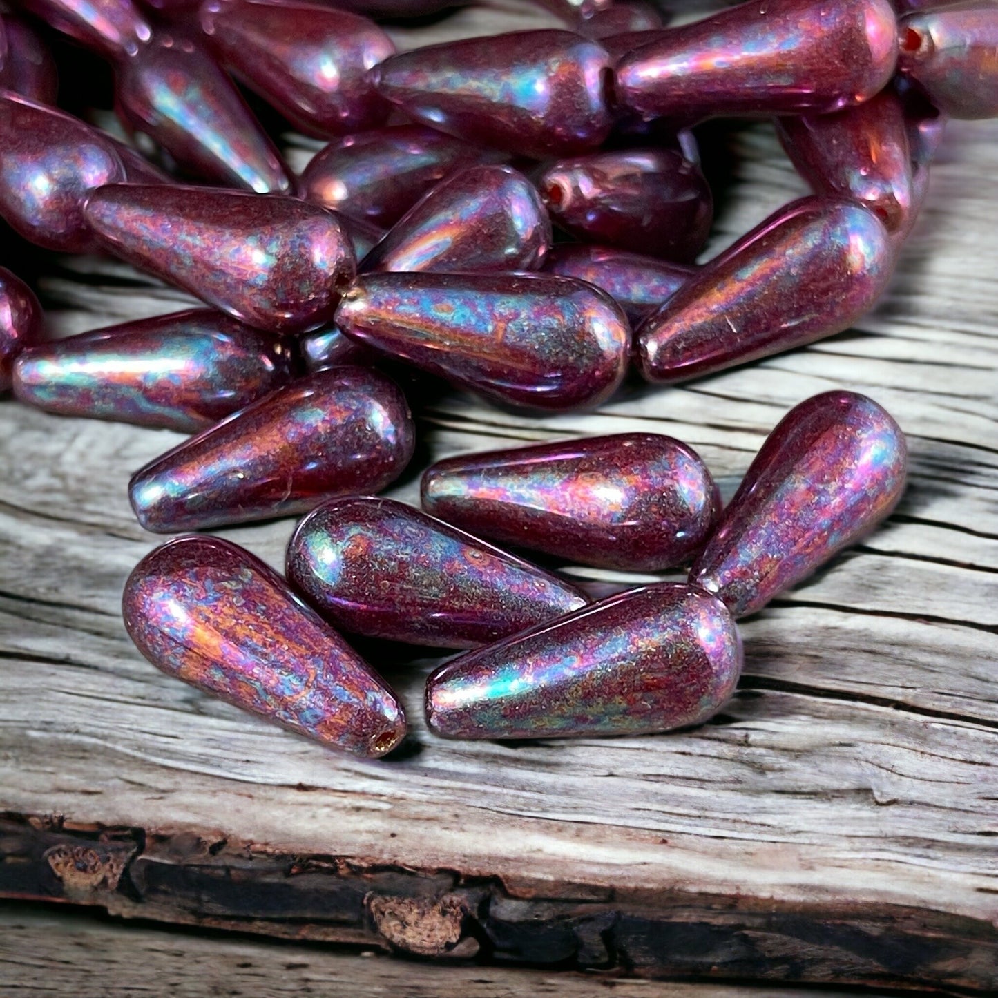 Czech Glass Beads - 20x9mm Enlongated Teardrop Beads, Mother of Pearl Finish (DRO/N-1023) * 8 Beads