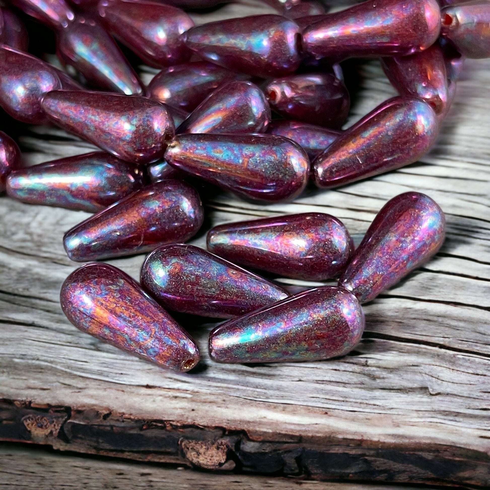 Czech Glass Beads - 20x9mm Enlongated Teardrop Beads, Mother of Pearl Finish (DRO/N-1023) * 8 Beads