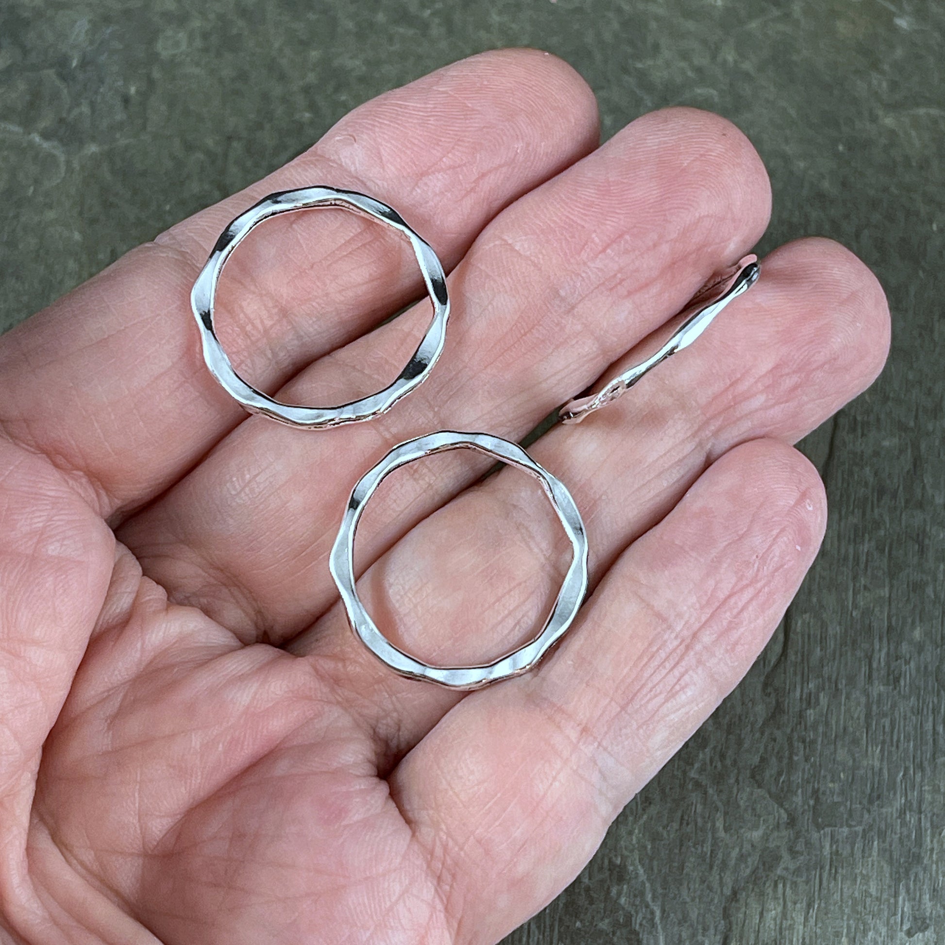 22mm Flat Linking Ring, Silver Plated Circle Connector (A017-AS-LF) * Qty. 30