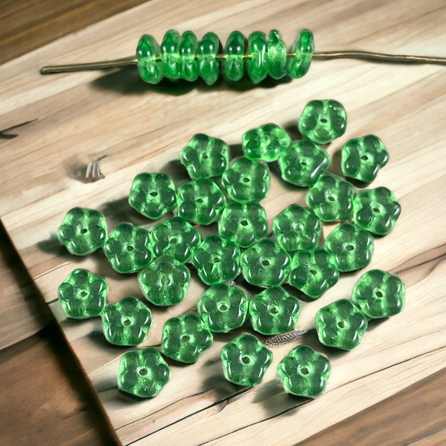 Czech Beads - Bright Green 5mm Forget Me Not Daisy Spacers (FMN/RJ-2173) * Qty. 100