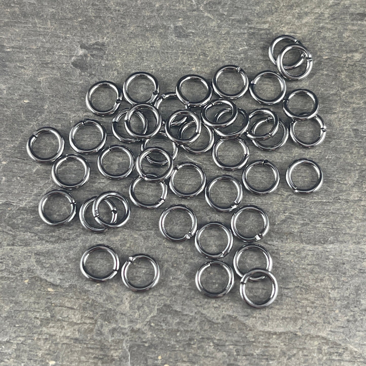 6mm Round Black Jump Rings, 18g Open, Gunmetal Plated Brass (JR6mm-B) * Qty. 200