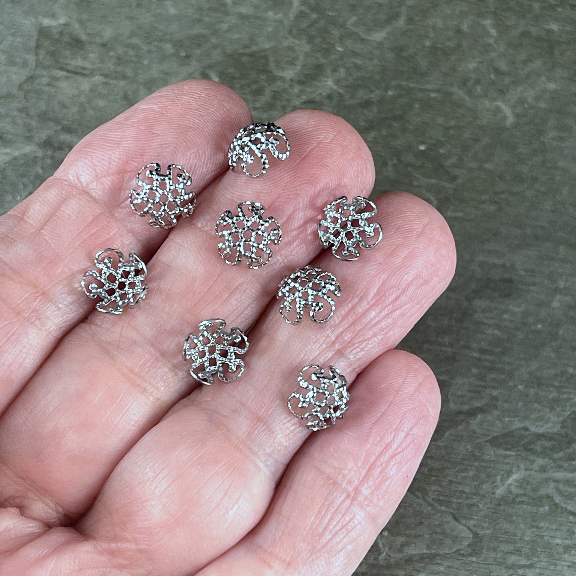 Stainless Steel Silver Filigree Bead Caps, 8mm Dark Silver 5-Petal Bead Caps (M212-03B) * Qty. 50