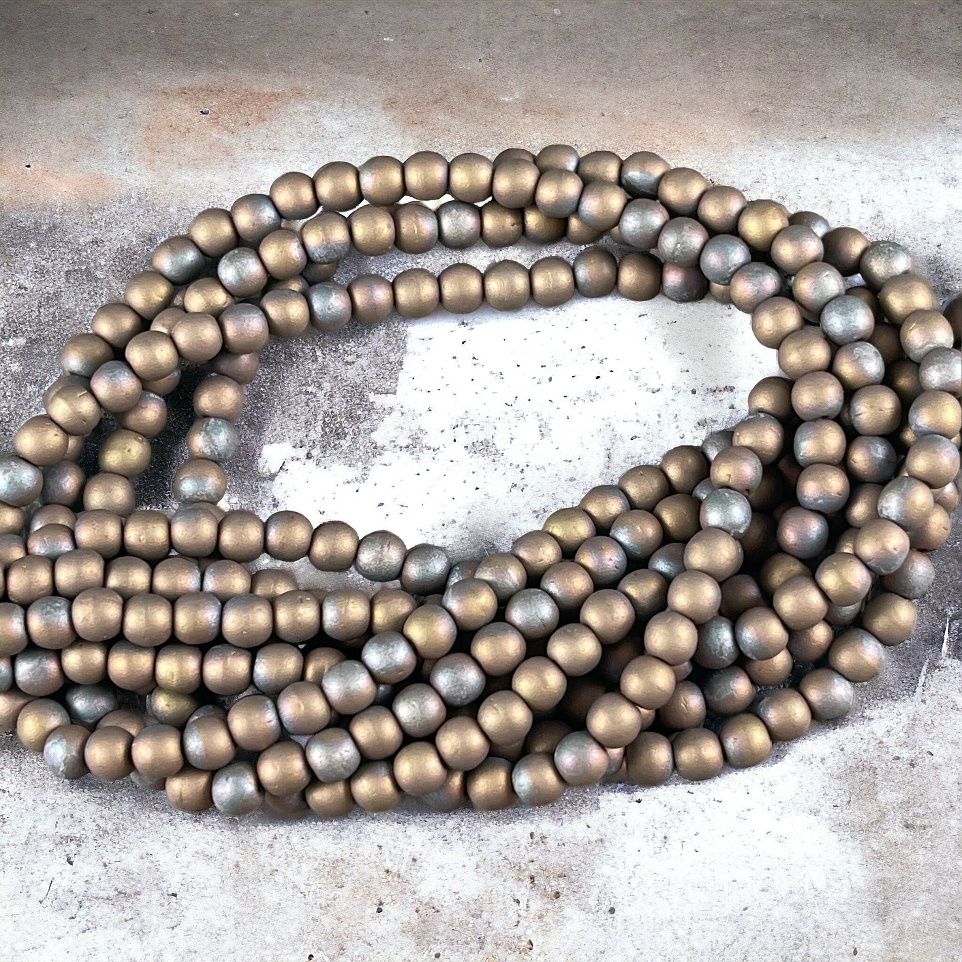 Czech Beads - 4mm Round, Matte Oxidized Bronze Glass Beads (D4/SM-M15768) * 100 Beads