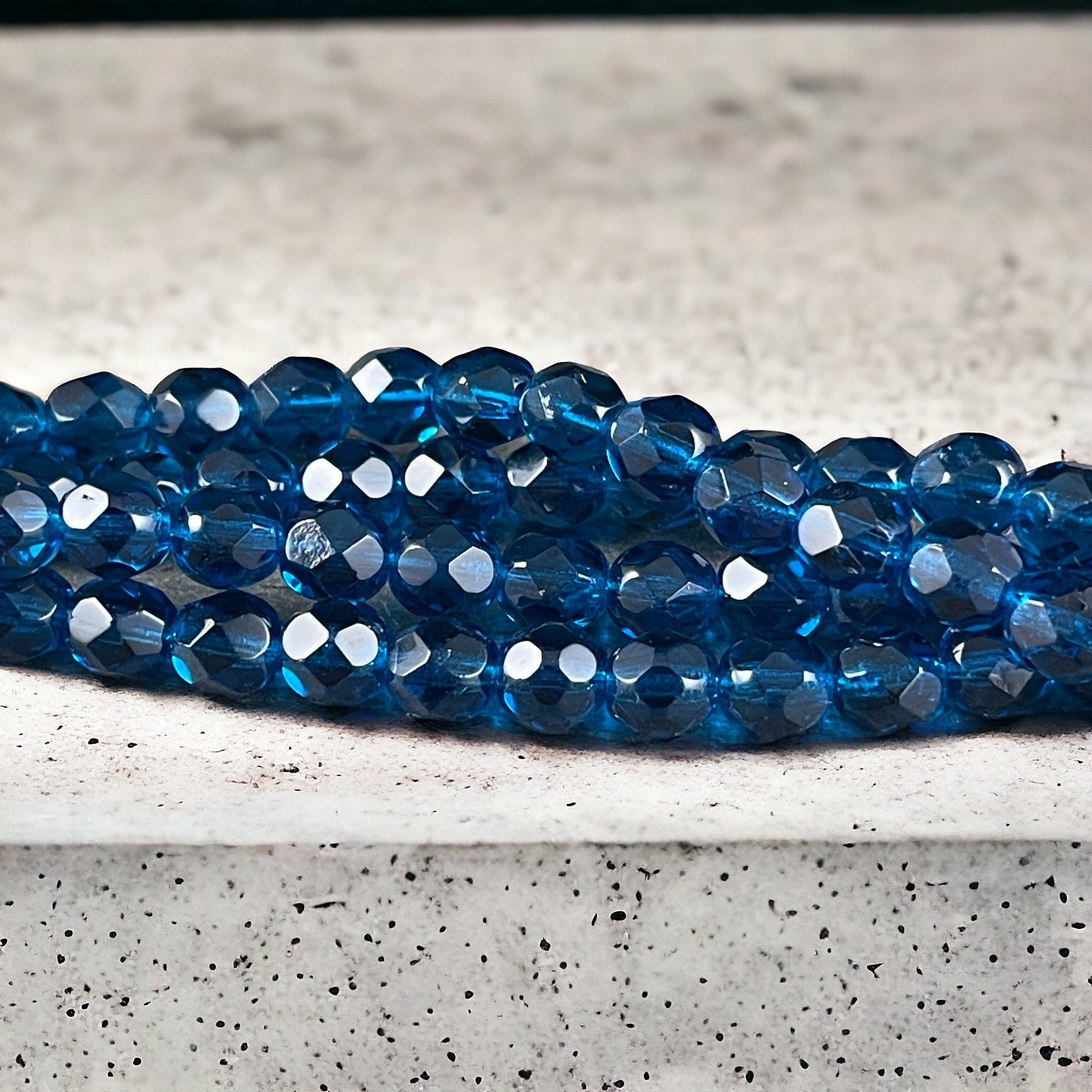 Czech Beads - 6mm Faceted Round Beads - Transparent Capri Blue (FP6/SM-6008) * Qty 25