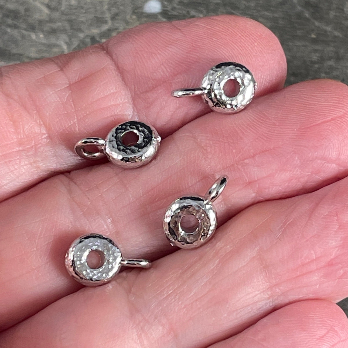TierraCast Bail, Silver Hammered Rondelle Bead with Loop, White Bronze Plated (PF/892-28) * Qty. 4