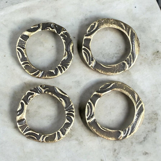 TierraCast Brass Dulce Vida Flora 5/8" Organic Shaped Linking Ring, Antiqued Brass (PF/700-57) * Qty. 4