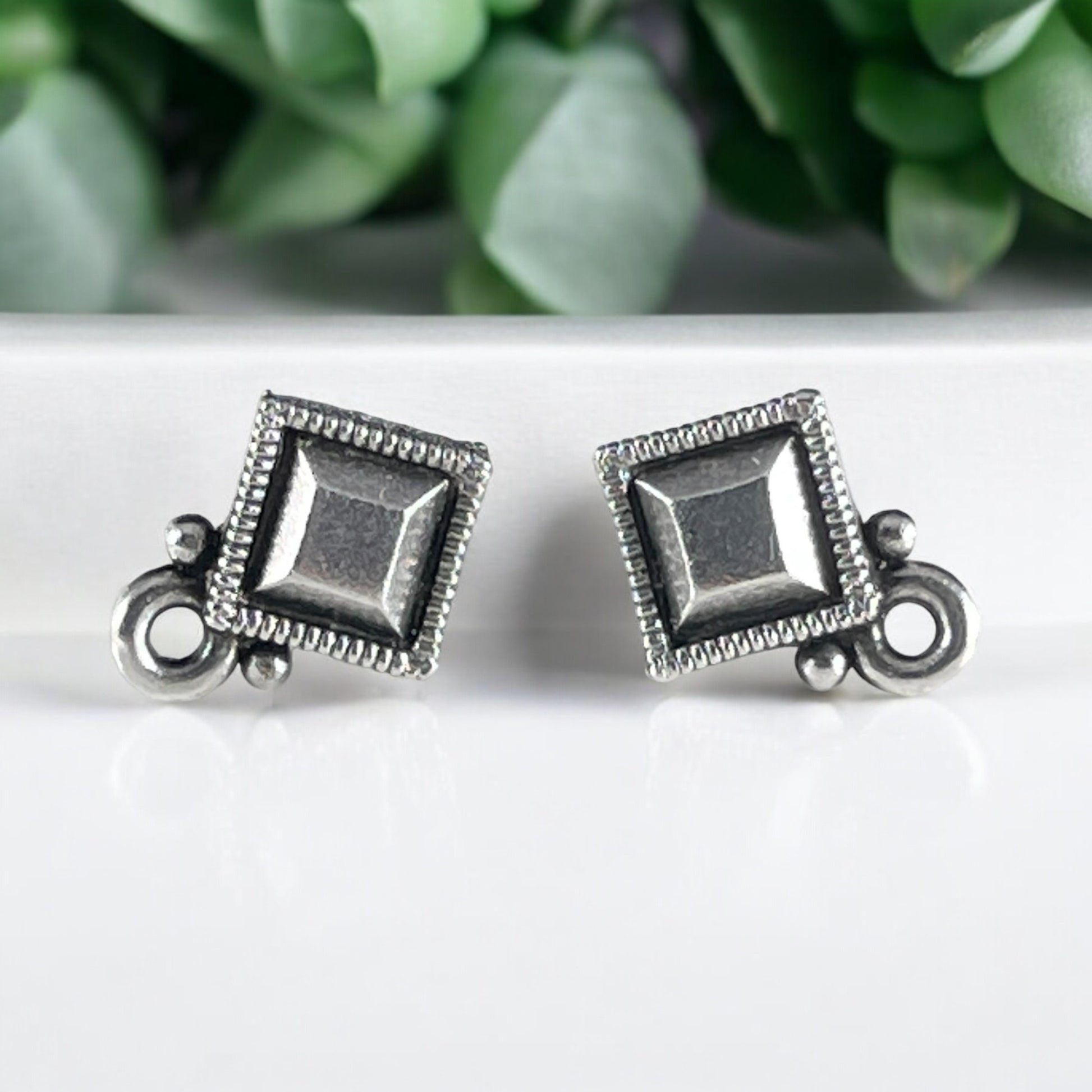 TierraCast Antiqued Silver Post Earring with Faceted Diamond (PF/420-77) * Qty. 4