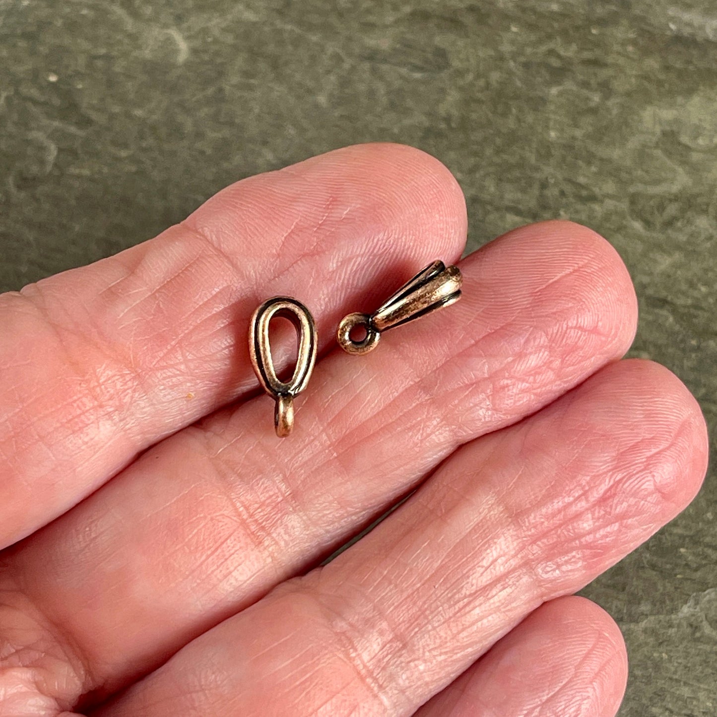 13mm Bail with Loop, TierraCast Nouveau Bail, Classic Simple Loop Bail, Antiqued Copper Plated Pewter (PF/809-87) * Qty. 4