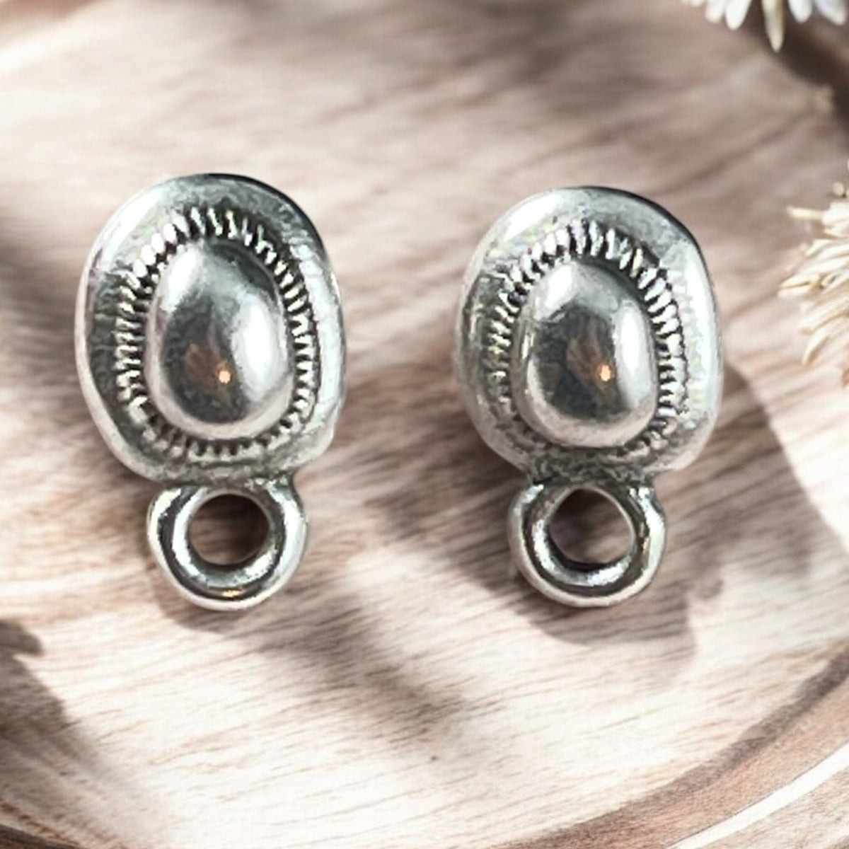 Antiqued Silver Earring with Titanium Post, 10.3x6.5mm Oval with 2mm Loop for Dangles (PF/13767-77) * Qty. 4