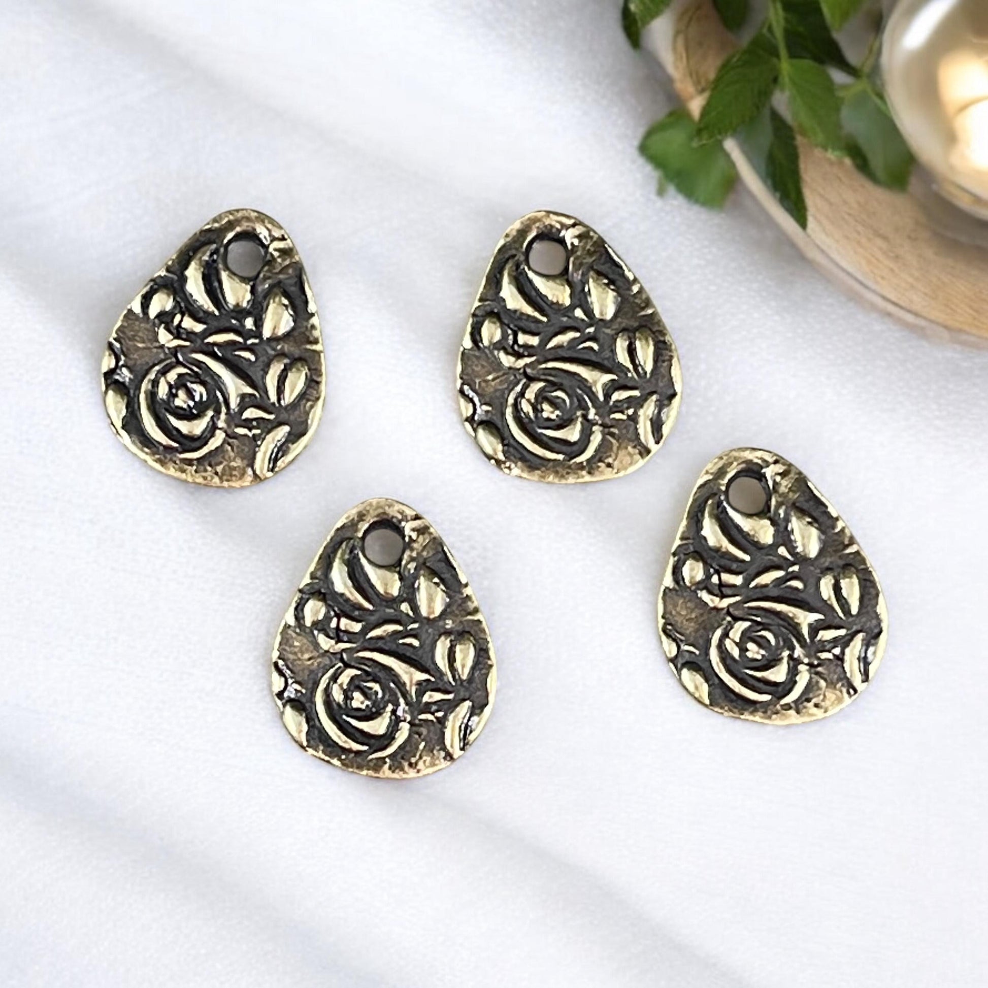 NEW TierraCast Floral Dulce Vida Charm, Antiqued Brass Floral Theme Teardrop Charm (PF/581-57) * Qty. 4
