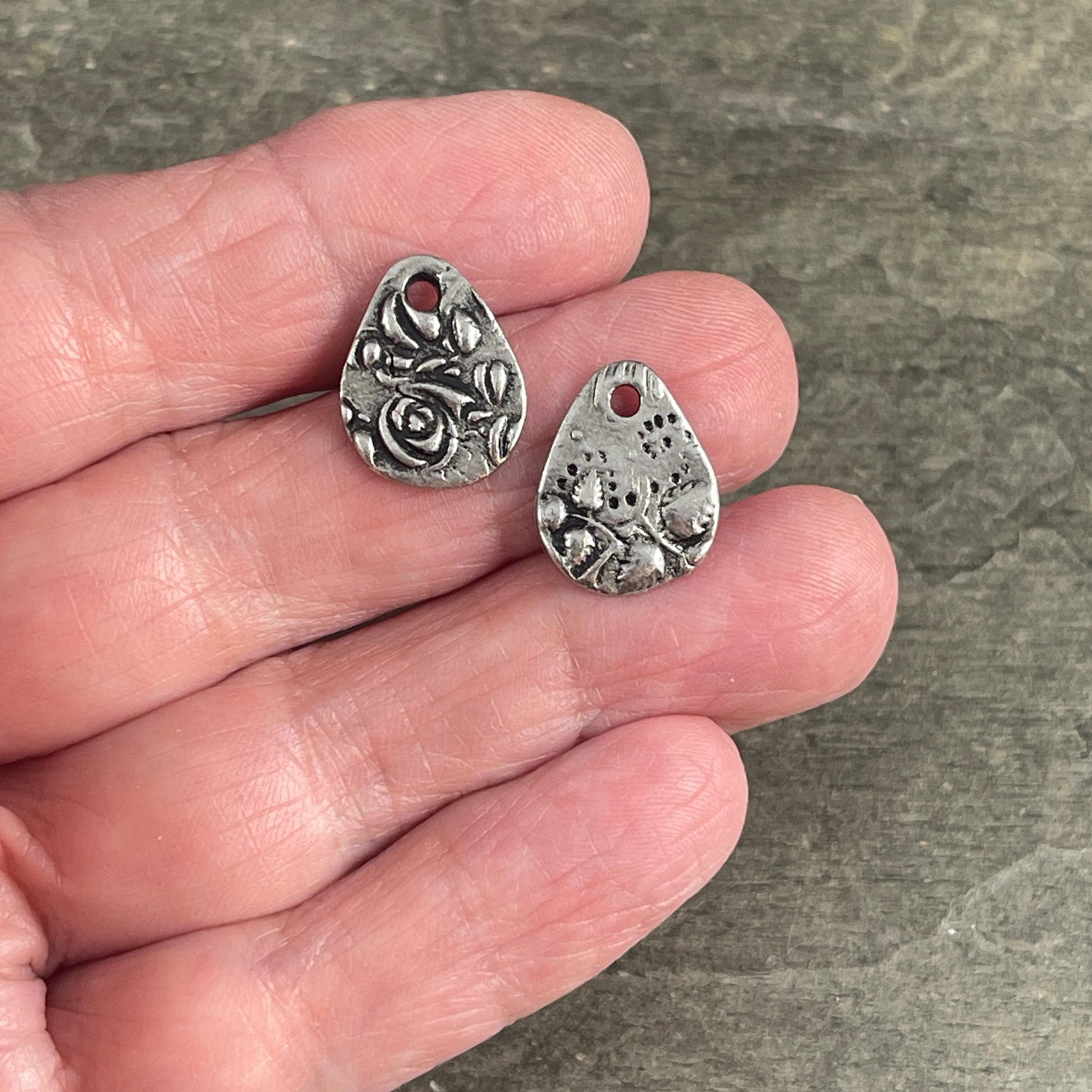 TierraCast Dulce Vida Collection, Antiqued Pewter Floral Theme Double Sided Teardrop Charms (PF/581-04) * Qty. 4
