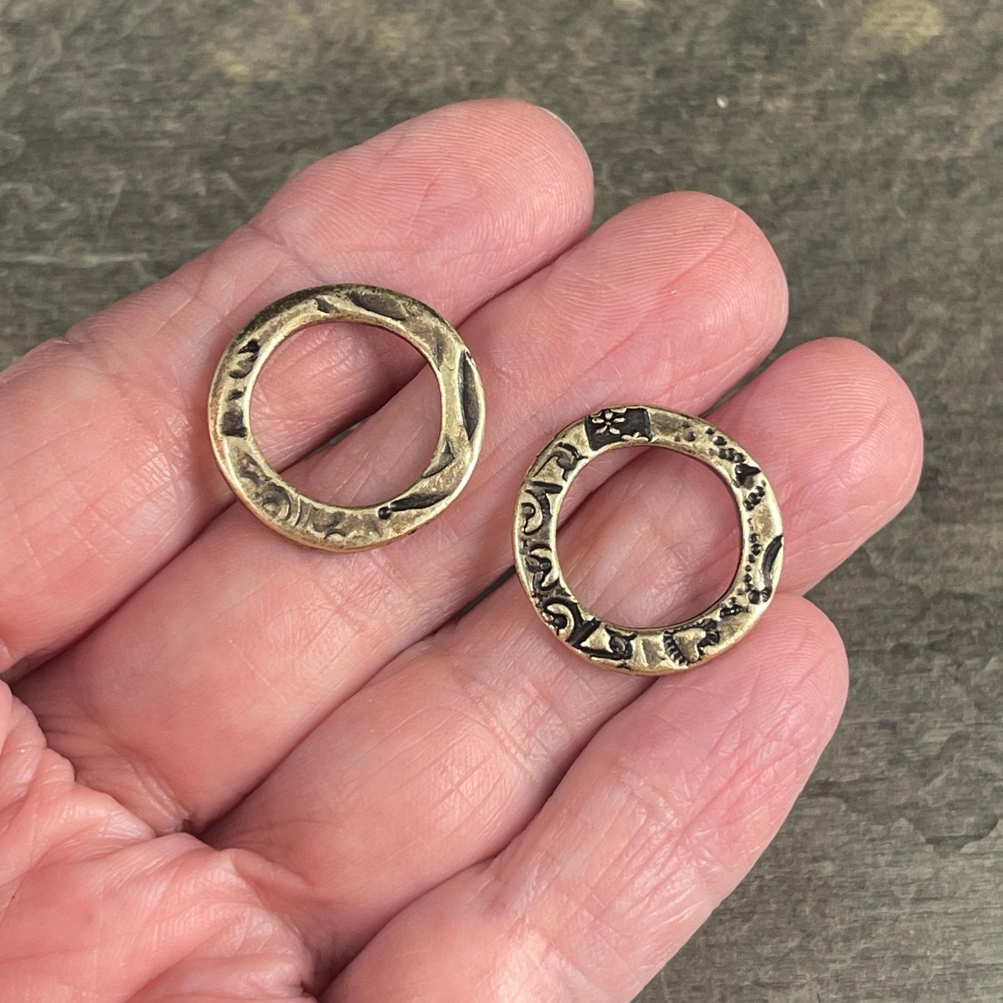 NEW TierraCast Flora 3/4" Linking Ring, 20mm Antiqued Brass Dulce Vida Flora Link (PF/701-57) * Qty. 4