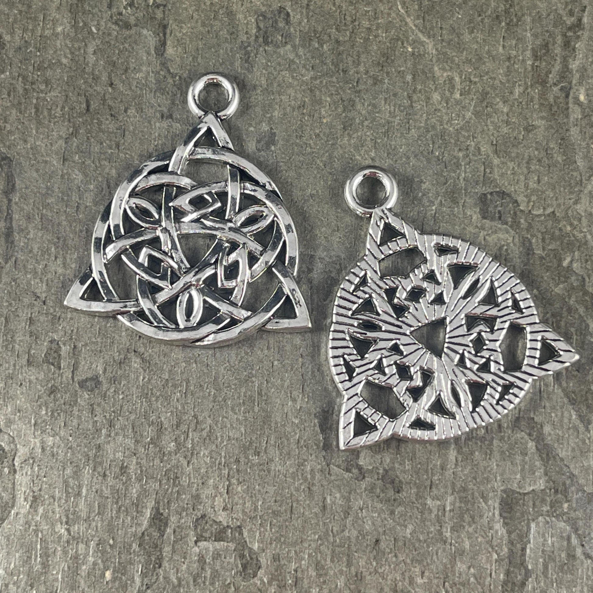 Celtic Pendant, Antiqued Silver Triquetra Pendant, Symbolic Irish Charm (P001-70AS) * Qty. 10