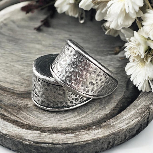 TierraCast Pewter Pinch Bail, Silver Hammertone Bail, La Pura Vida Antiqued Pewter Bail (PF/928-04) * Qty. 2