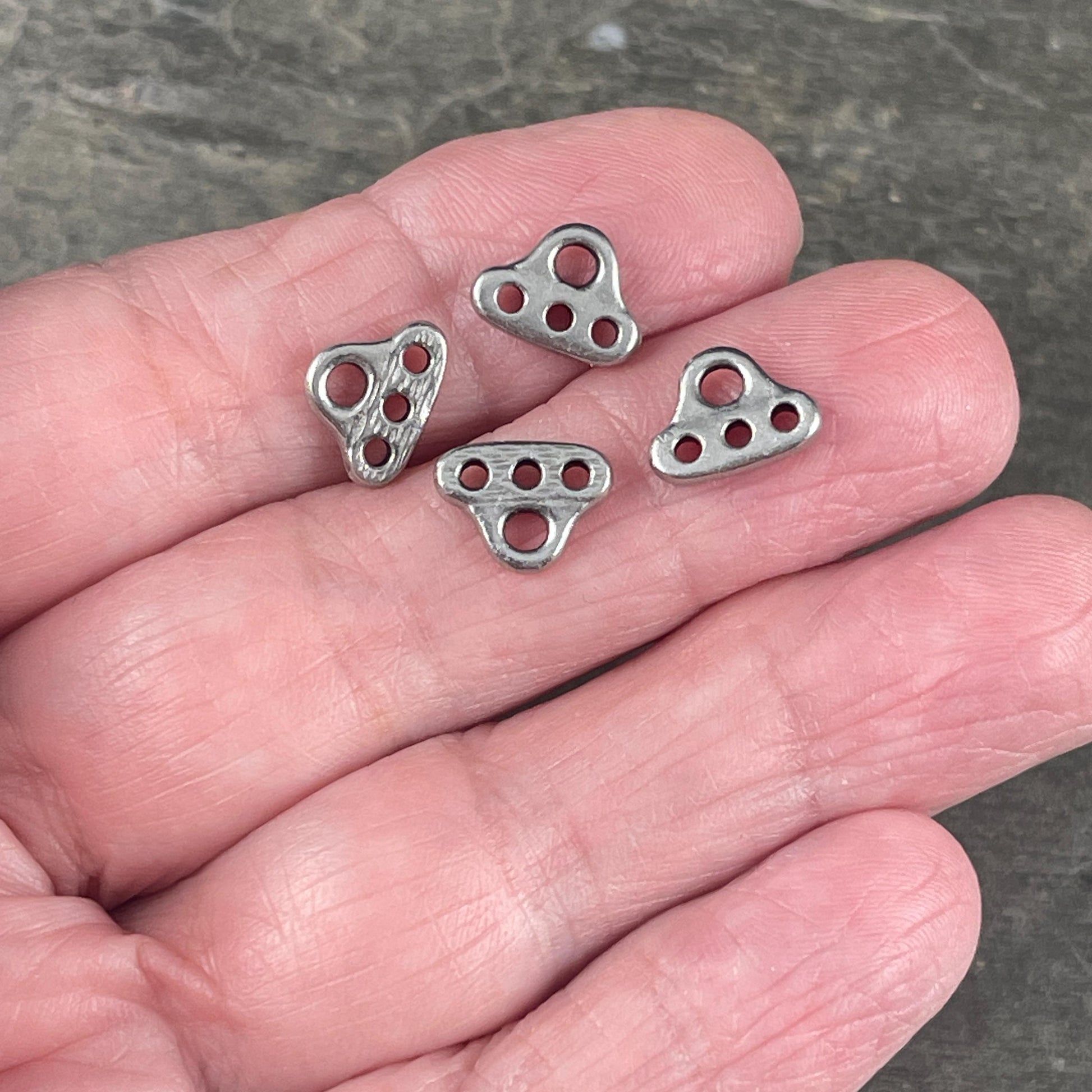 NEW TierraCast Silver Multi Strand Connector, Antiqued Pewter 3-strand End Bar Connector (PF/691-04) * Qty. 6