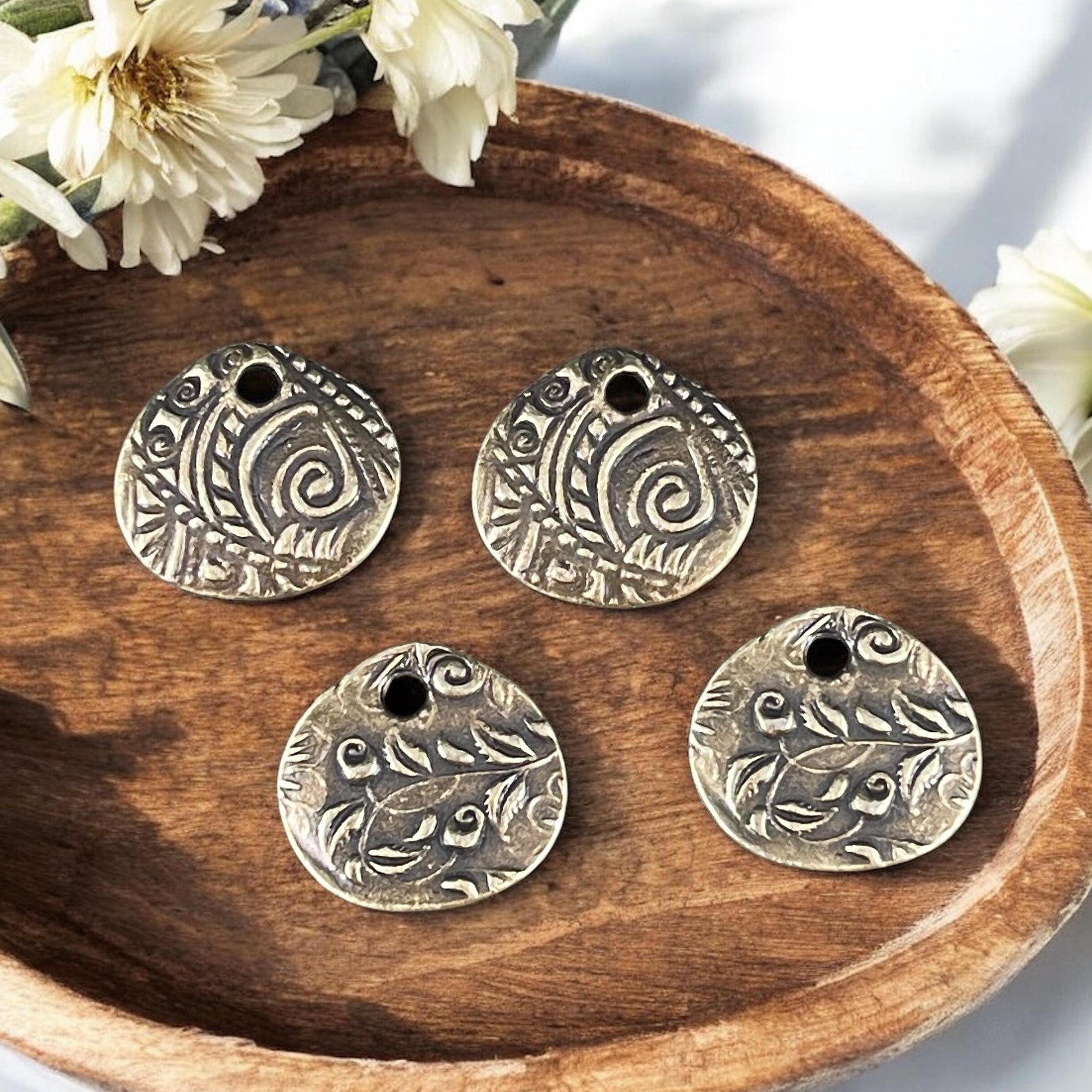 NEW TierraCast Charms, Dulce Vida Collection, Jardin Charm, 5/8" Teardrop Charm, Antiqued Brass Floral Theme Charm (PF/584-57) * Qty. 4