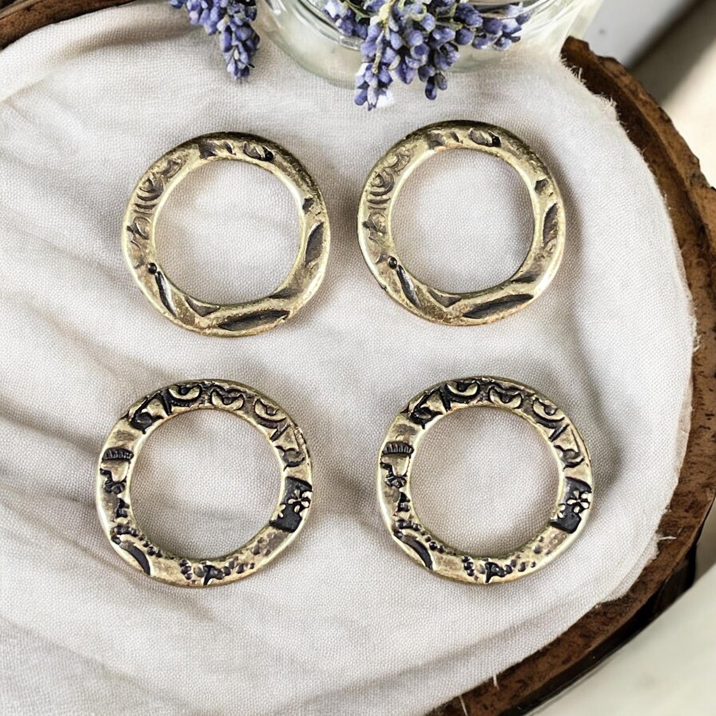 NEW TierraCast Flora 3/4" Linking Ring, 20mm Antiqued Brass Dulce Vida Flora Link (PF/701-57) * Qty. 4