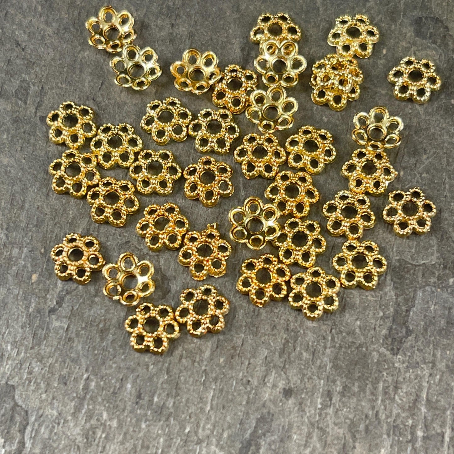 6mm Lacy 6-Petal Bead Caps, 18k Gold Plated Brass (J277-13G) * Qty. 50