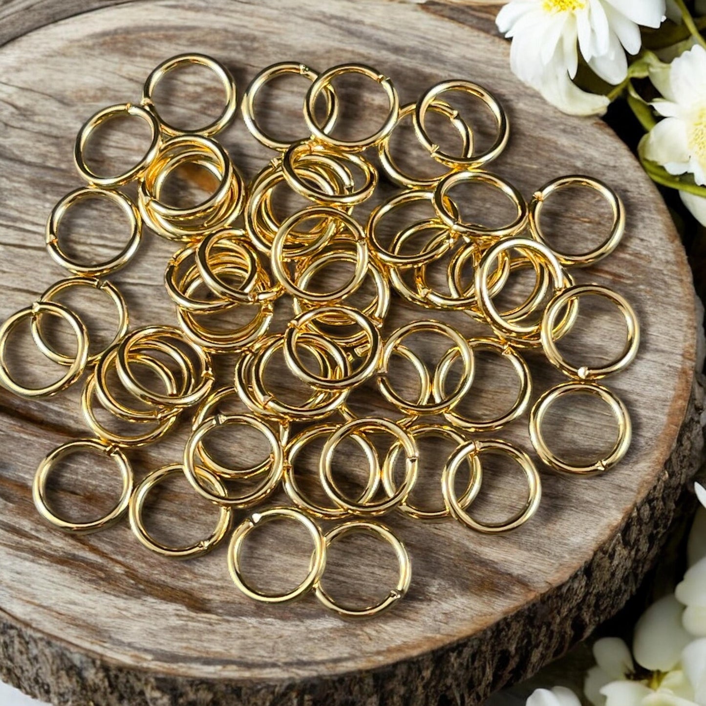 8mm Round Jump Rings, 18g Open, Gold Plated Brass (FMG/4999) * Qty. 50
