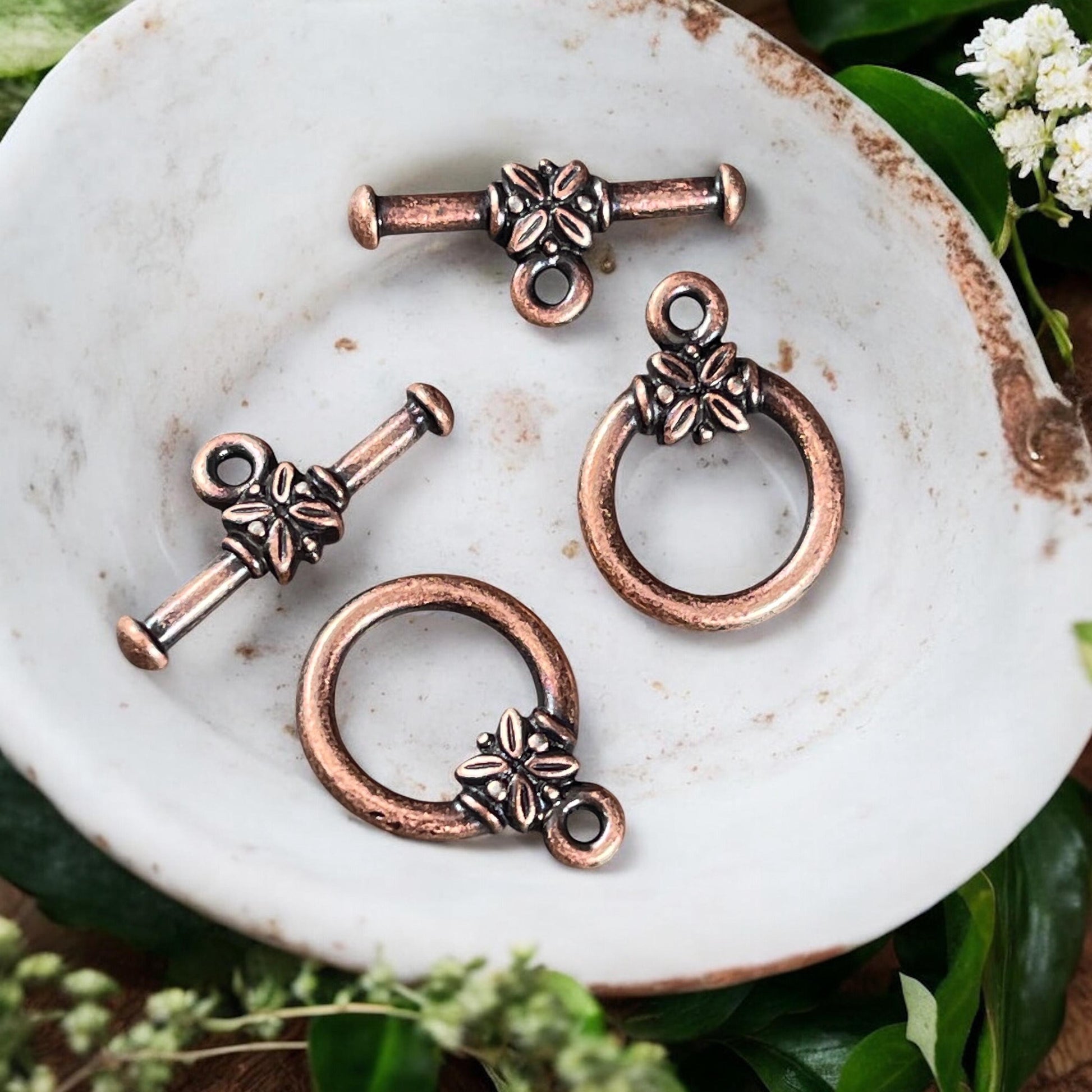 TierraCast Toggle Clasp, Large Leaf Design Toggle, Antiqued Copper Clasp (PF/942-87) * Qty. 2