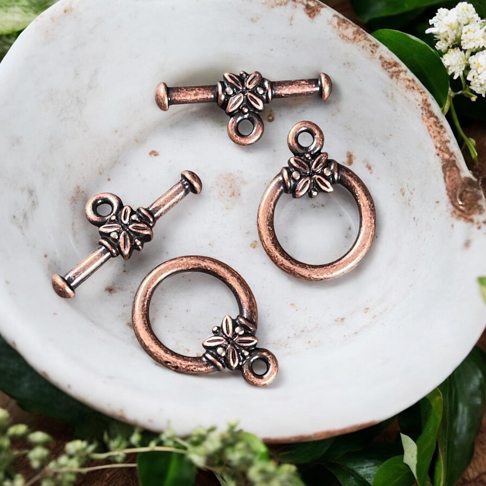 TierraCast Toggle Clasp, Large Leaf Design Toggle, Antiqued Copper Clasp (PF/942-87) * Qty. 2